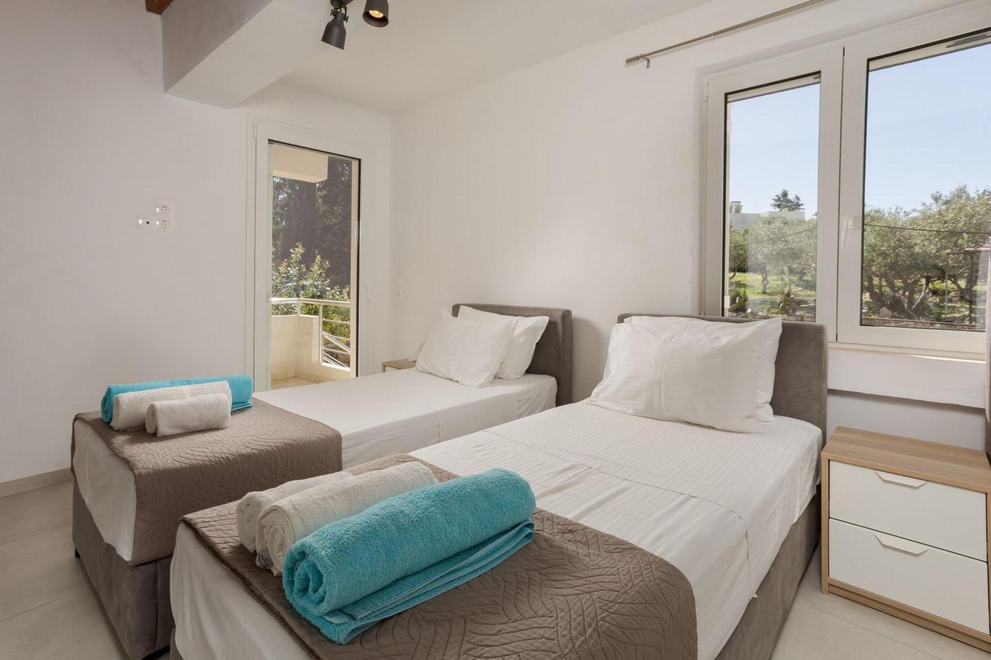 Villa Konstantinos Hilltop Vineyard Escape Almyrida  Exterior photo